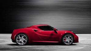 Vídeo: Fisichella conduciendo el nuevo Alfa Romeo 4C