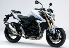 Suzuki GSR750. La más completa en su categoría