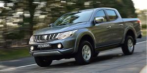Mitsubishi L200 2015 Mitsubishi renueva su superventas L200 de cara al verano
