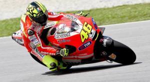 Valentino Rossi (Ducati) Rossi y Hayden avanzan en la recta final del Test
