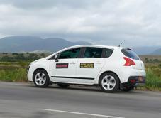 A Vuelta Abajo en un Peugeot 3008