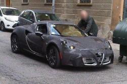 Alfa Romeo 4C cerca de Turín Vídeo: estrellan un Alfa Romeo 4C cerca de Turín