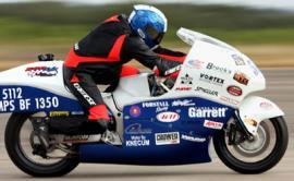 Suzuki Hayabusa modificada Récord en moto, 450 km/h en una milla