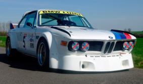 ‘Batmobile’ de competición de los 70: un M6 de BMW Salen a subasta 86 coches únicos: 205 T16, Jaguar SS100...