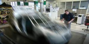 Plant 0 con su "vehículo 0" Vídeo: Plant 0, la cuna de los prototipos de BMW