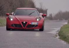 Video: Chris Harris enfrenta el Alfa Romeo 4C al Porsche Cayman S 