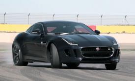 Chris Harris y el Jaguar F Type Coupe R Chris Harris + Jaguar F Type Coupe R = Derrapes por doquier
