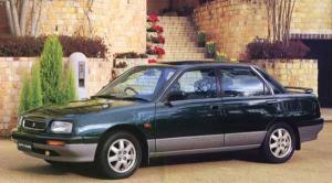 Daihatsu Applause, un compacto que intentó ser diferente