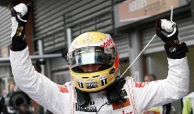 Hamilton vence en Spa y retoma el liderato