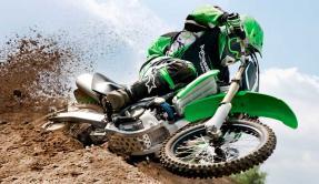 Kawasaki KX 250 F Kawasaki KX 250 F. De la agencia al circuito
