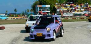 Los FIAT 126 Polski achican el Kartodromo de Cocomar