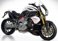 FGR MIDALU 2500 V6 FGR MIDALU 2500 V6, la moto más grande del mundo