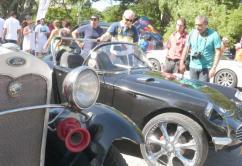 IX Rallye “A lo Cubano” IX Rallye “A lo Cubano”: la fiesta del auto clásico en Cuba