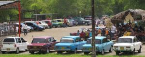 Parque Lenin El Club de Autos Rusos no se detiene