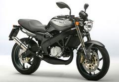 Cagiva Raptor 125 Cagiva Raptor 125. Pequeña versión de altas prestaciones