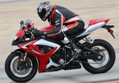 Suzuki GSX-R 600 Suzuki GSX-R 600, una veterana rejuvenecida