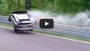Accidente de un Honda Civic en Nürburgring Bestial accidente de un Honda Civic en Nürburgring