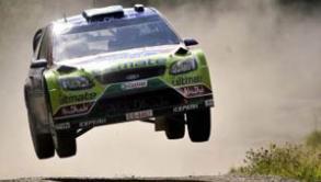 Jari-Matti Latvala (Ford) Latvala gana en Finlandia ante sus compatriotas
