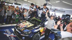 Sebastien Ogier celebra su tricampeón Rally Australia: Ogier se proclama tricampeón con Volkswagen
