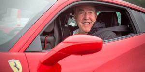 Clarkson dio su última vuelta al circuito de Top Gear en un LaFerrari