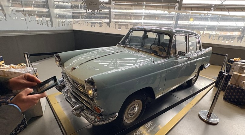 El Morris Oxford 1961 de Santiago Bernabéu