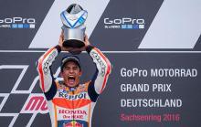 Honda disfruta en la cima tras el talento de Márquez