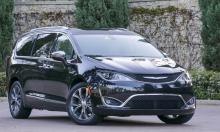 Chrysler Pacifica 2017, nueva y atractiva
