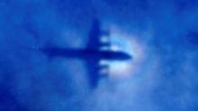 La increíble historia de la única sobreviviente de un avión que cayó en el océano