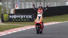 Márquez triunfa en casa tras la batalla más reñida con Rossi y Pedrosa