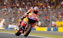 Stoner va por lo suyo en Le Mans, Honda domina