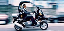 BMW C1 200 Executive. ¿Una Scooter con techo?