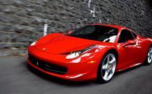 Ferrari 458, derrapando por la Muralla China