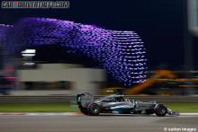 Lewis Hamilton se exhibe en Abu Dhabi y se proclama bicampeón del mundo