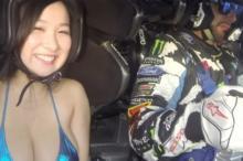 Nueva Gymkhana de Ken Block, ahora con modelo japonesa en bikini