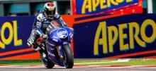 Lorenzo gana en Misano y sentencia el mundial