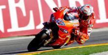 Pole para Stoner, Lorenzo segundo y Rossi cuarto en Valencia