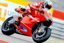 Stoner logra su segunda pole del año en Aragón