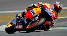 Stoner gana en Le Mans, Rossi brilla