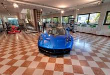 Google Street View te lleva al Pagani Modenese Atelier