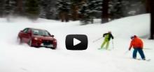 Top Gear USA: un Mitsubishi Evo contra dos esquiadores