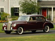Mercedes Benz 300, el pragmatismo alemán hecho estilo
