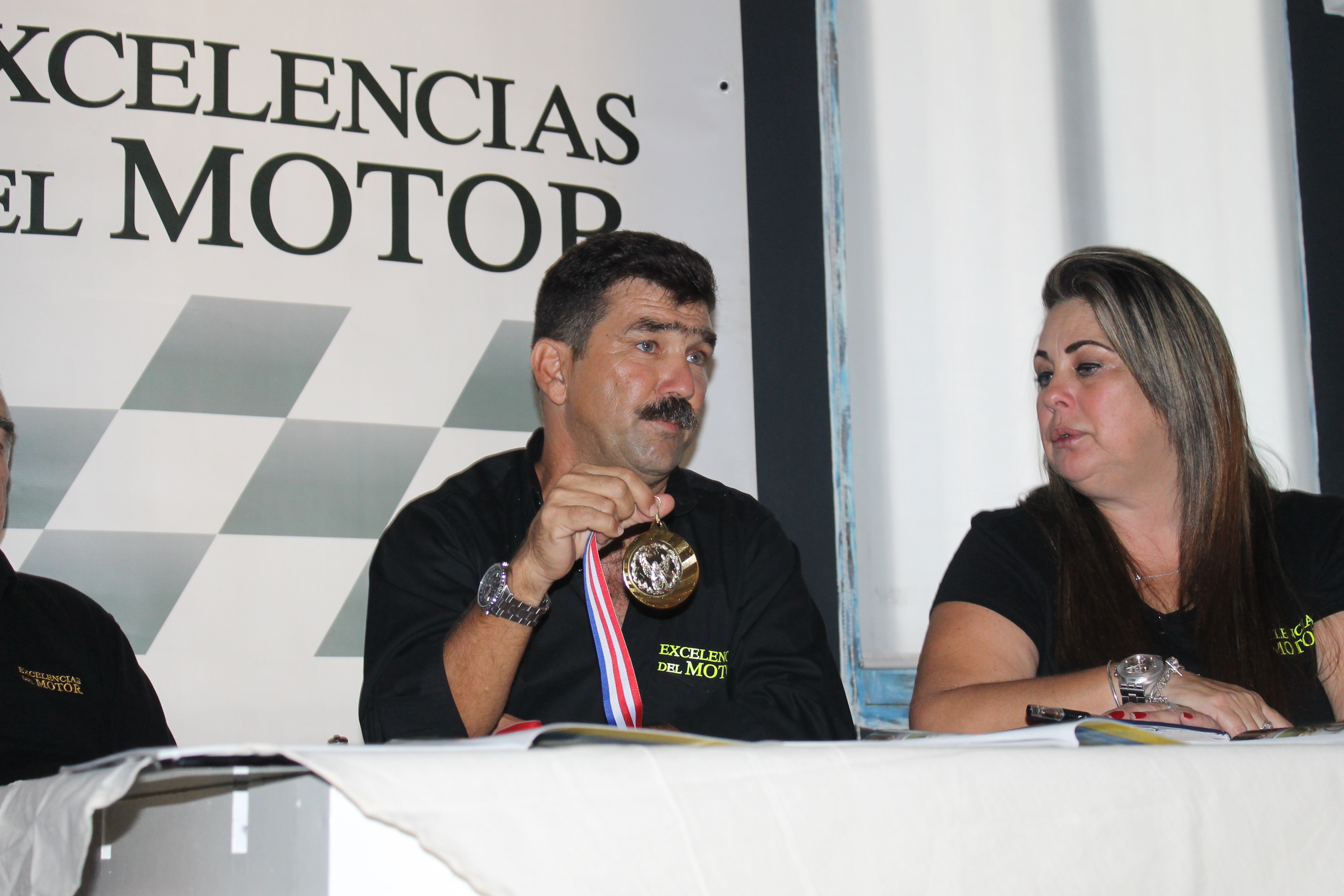 Ejemplo de medalla