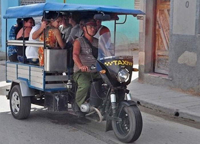 triciclo para transportar pasajeros