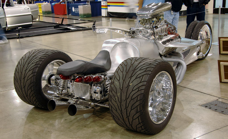 Triciclo con motor de auto top